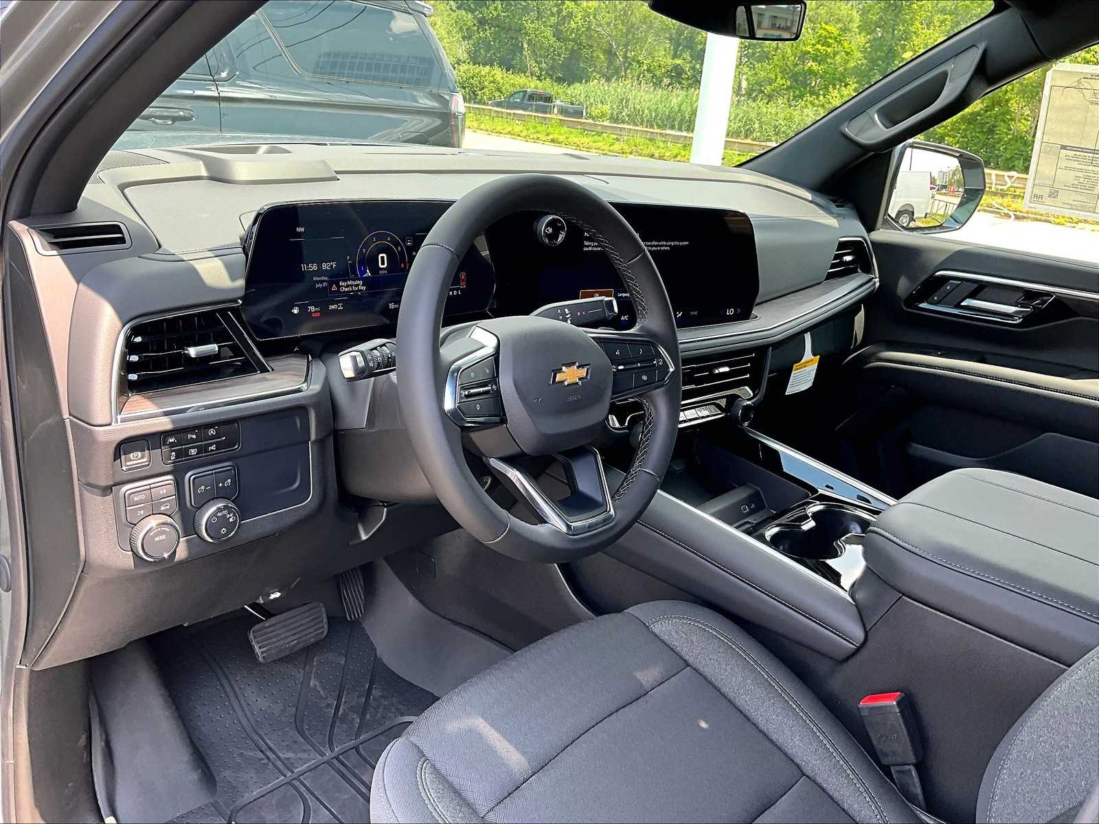2025 Chevrolet Tahoe LS photo 8