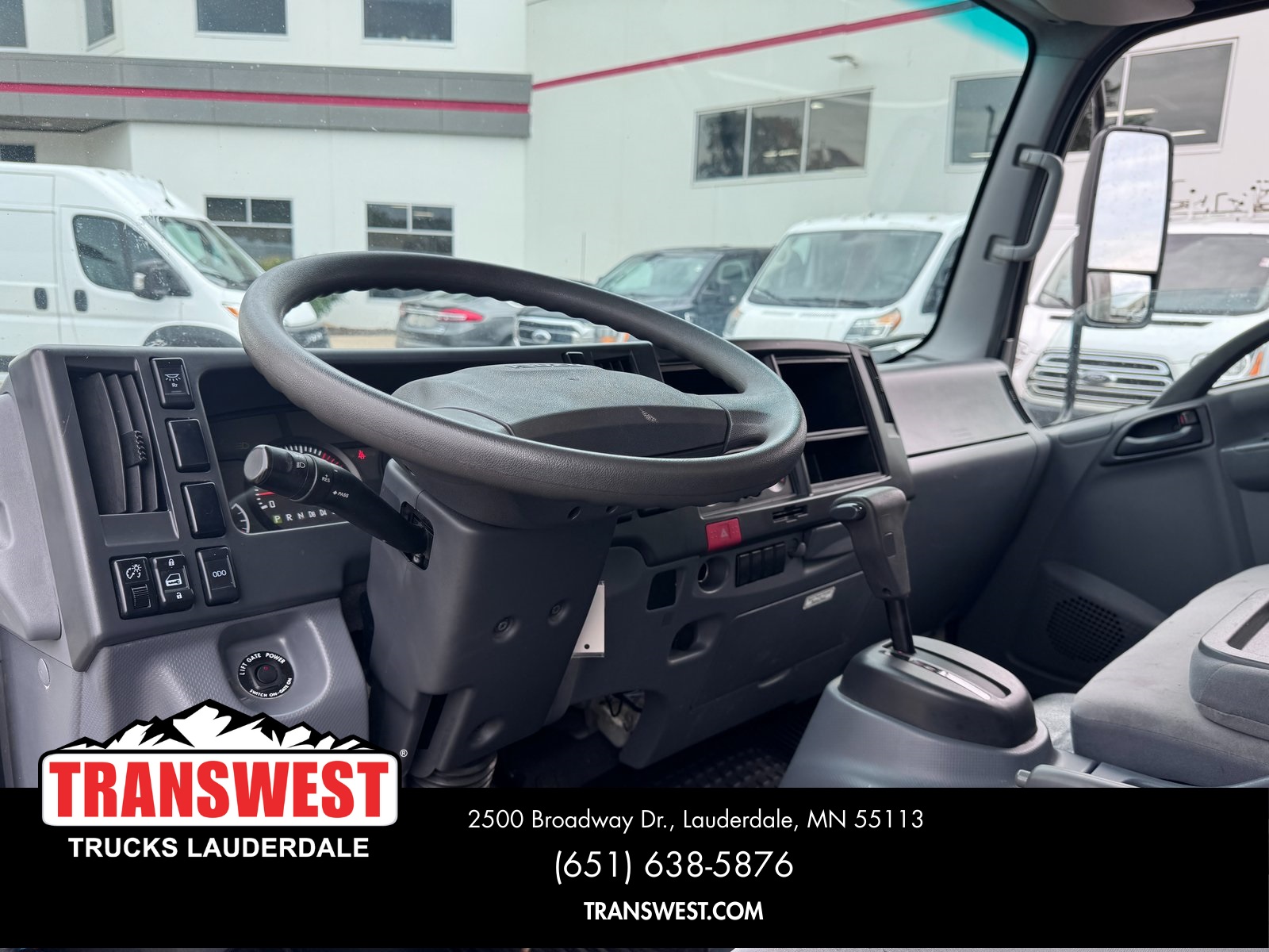 2019 Isuzu NPR photo 10