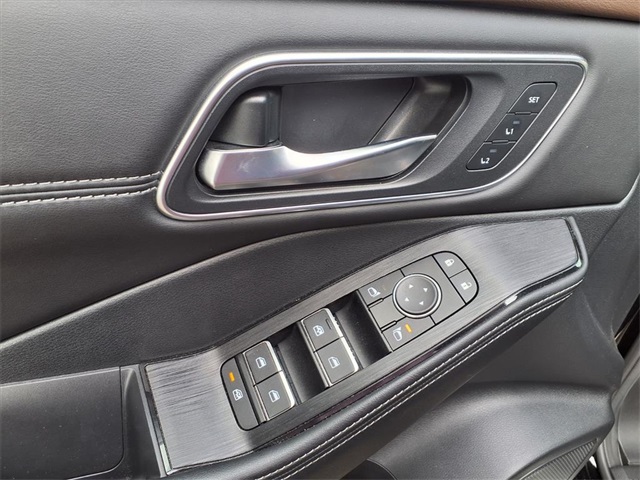 2023 Nissan Rogue Platinum photo 16