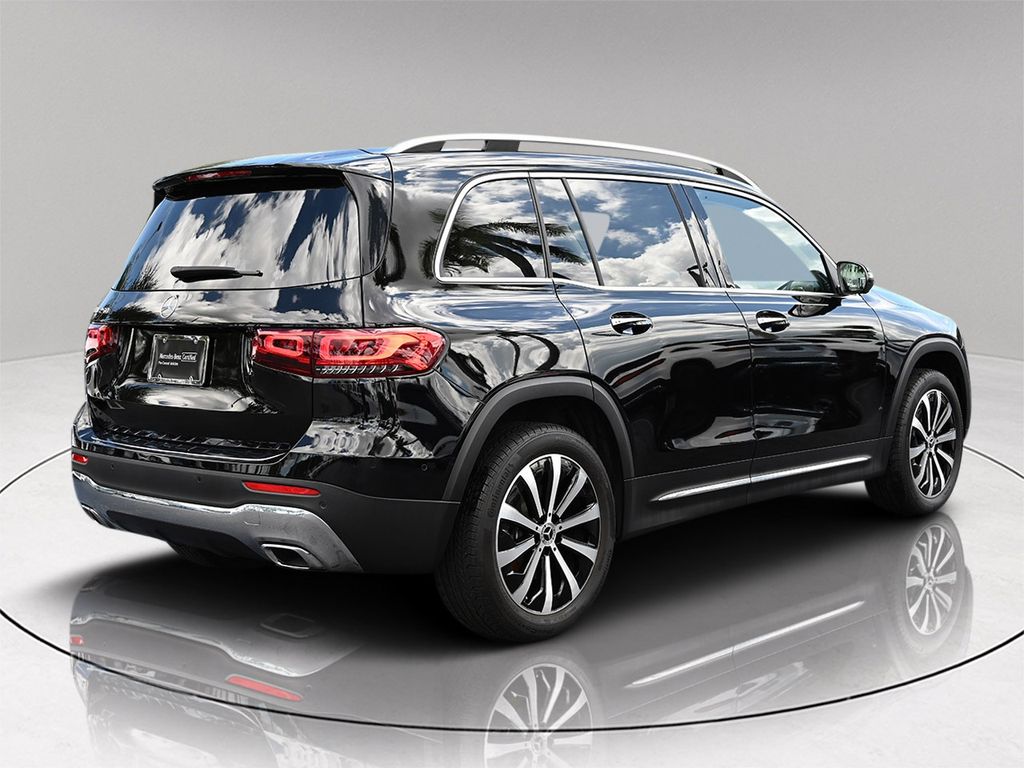 2022 Mercedes Benz GLB 250 photo 4