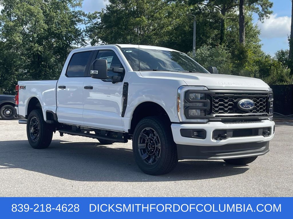 2025 Ford F-350 Super Duty XL's photo