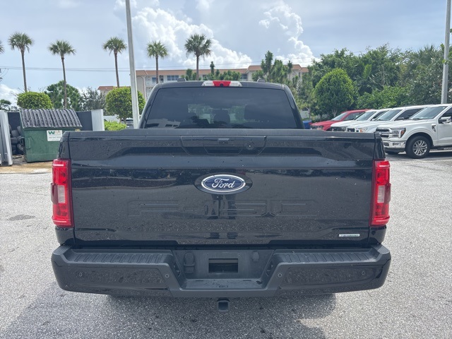 2022 Ford F-150 XLT photo 2