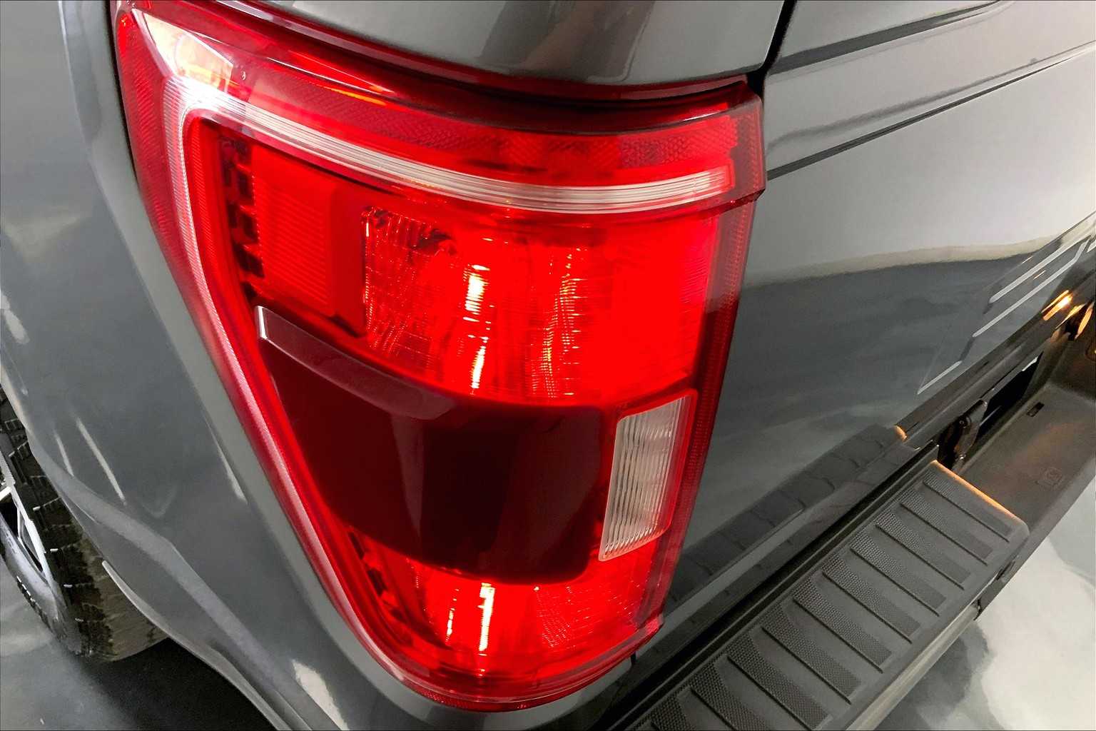 2022 Ford F-150 XLT photo 25