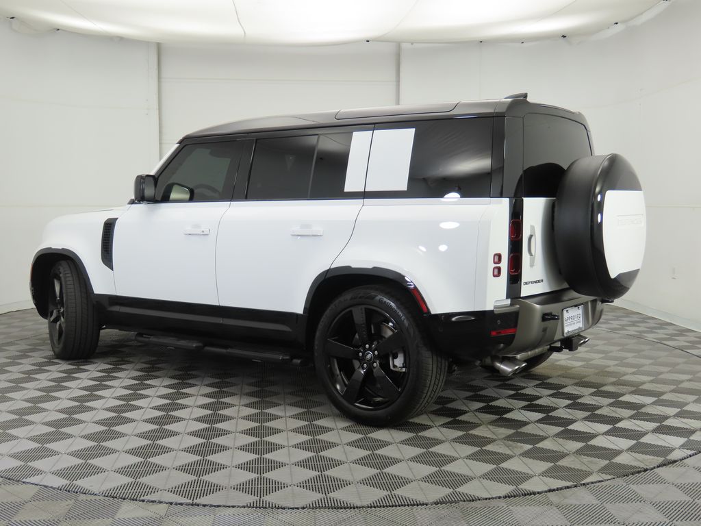 2025 Land Rover Defender 110 X-Dynamic SE photo 7