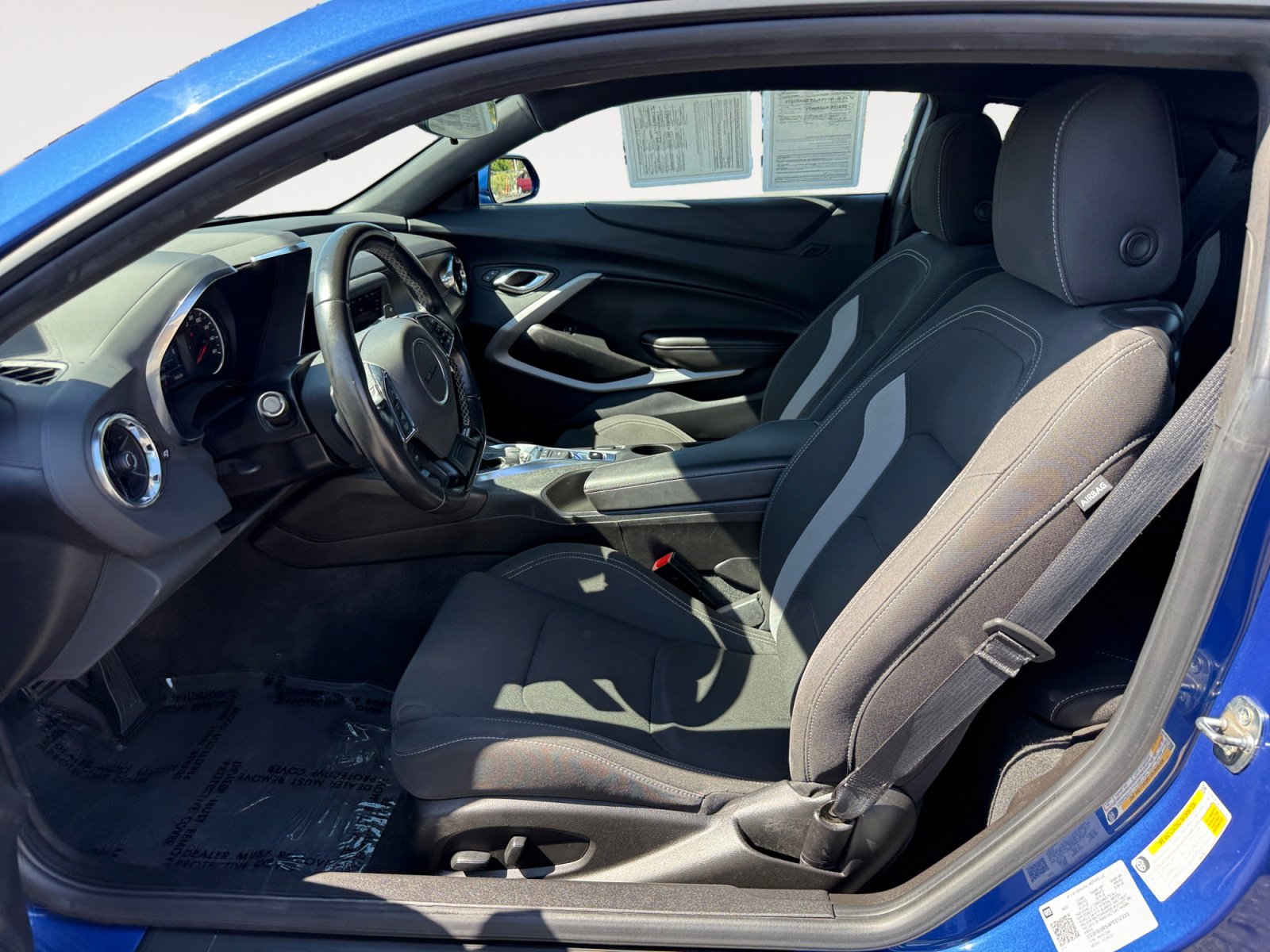 2023 Chevrolet Camaro 1LT photo 10