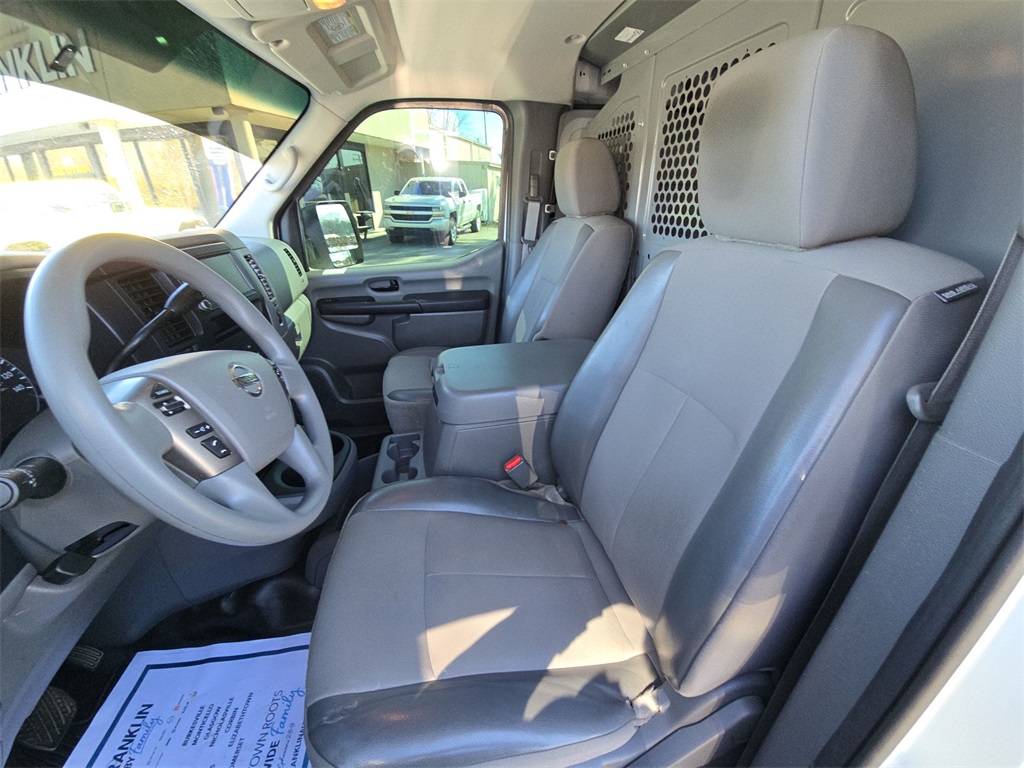 2020 Nissan NV2500 HD SV photo 11