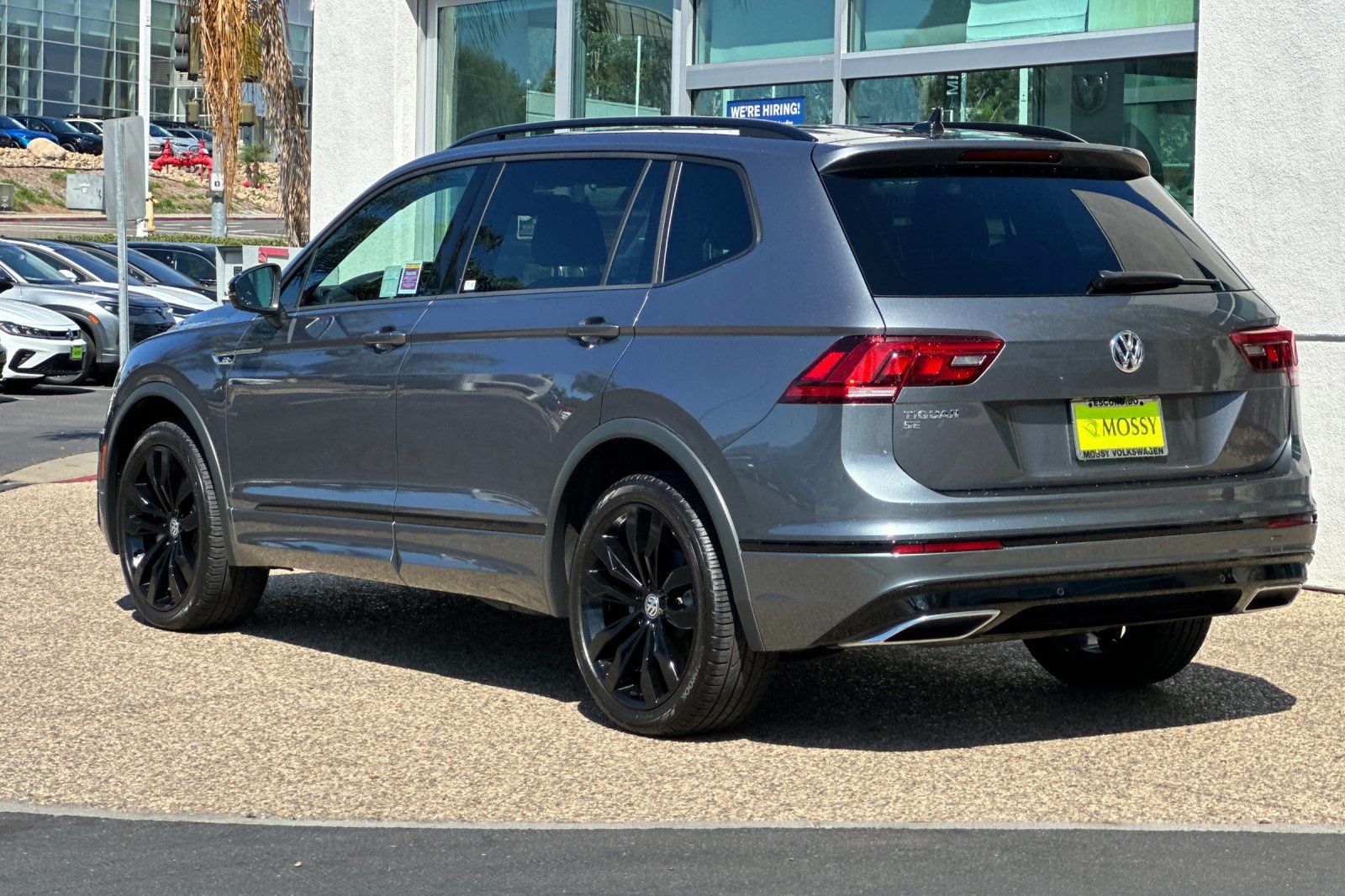2021 Volkswagen Tiguan SE R-Line Black photo 6