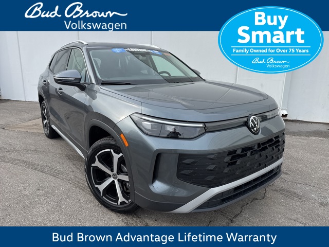 2026 Volkswagen Tiguan SE's photo