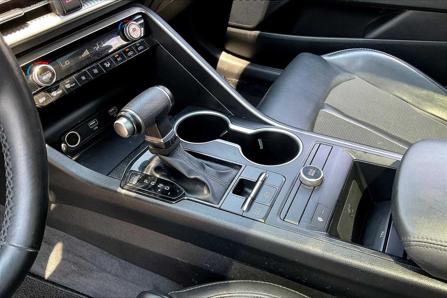 2021 Kia K5 GT-Line photo 14