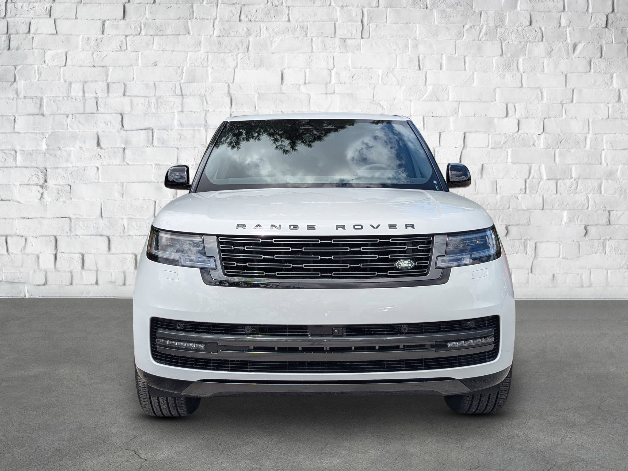 2025 Land Rover Range Rover SE photo 8