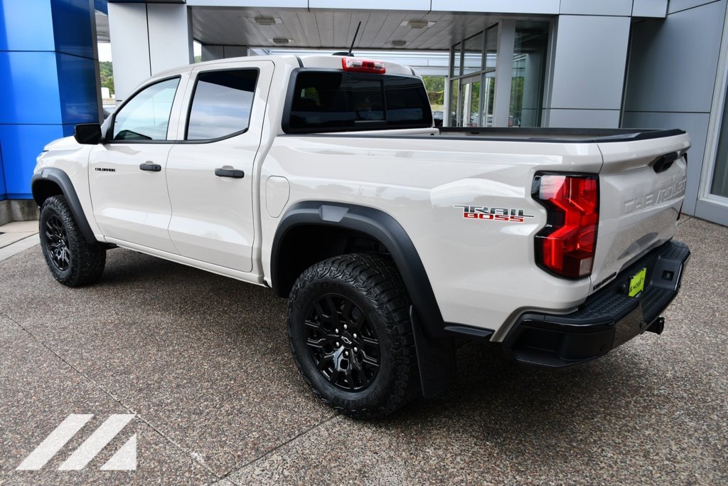 2026 Chevrolet Colorado Trail Boss photo 4