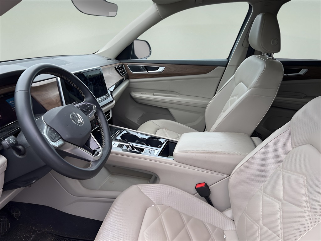 2024 Volkswagen Atlas SE Technology photo 19