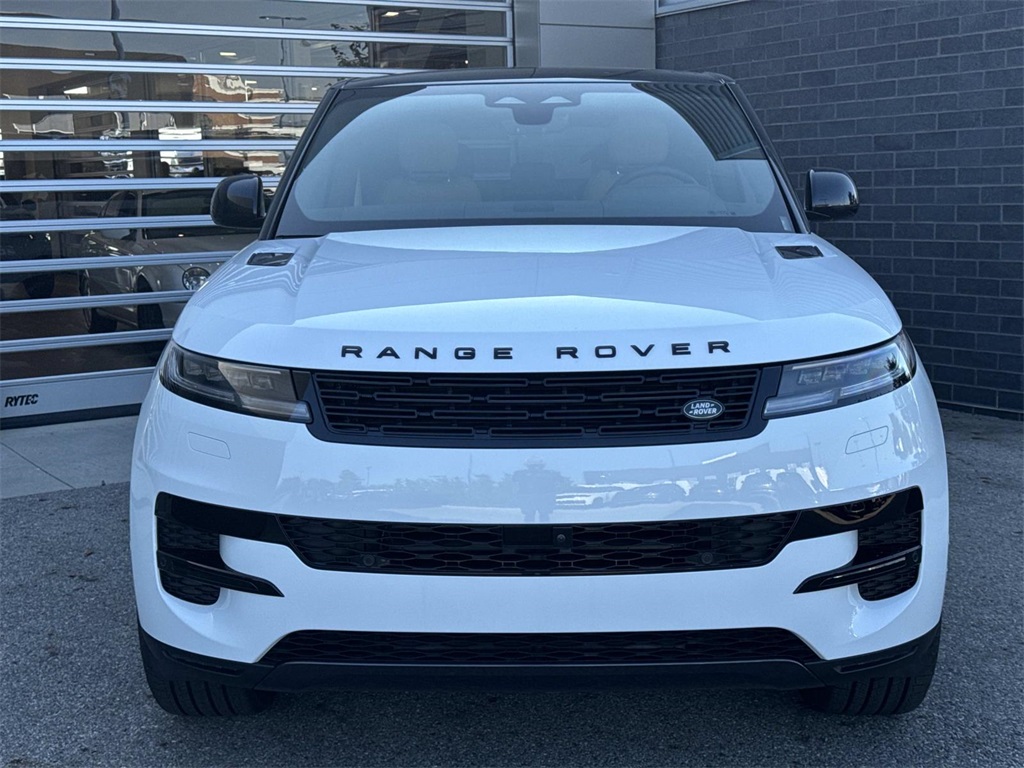 2025 Land Rover Range Rover Sport SE photo 2