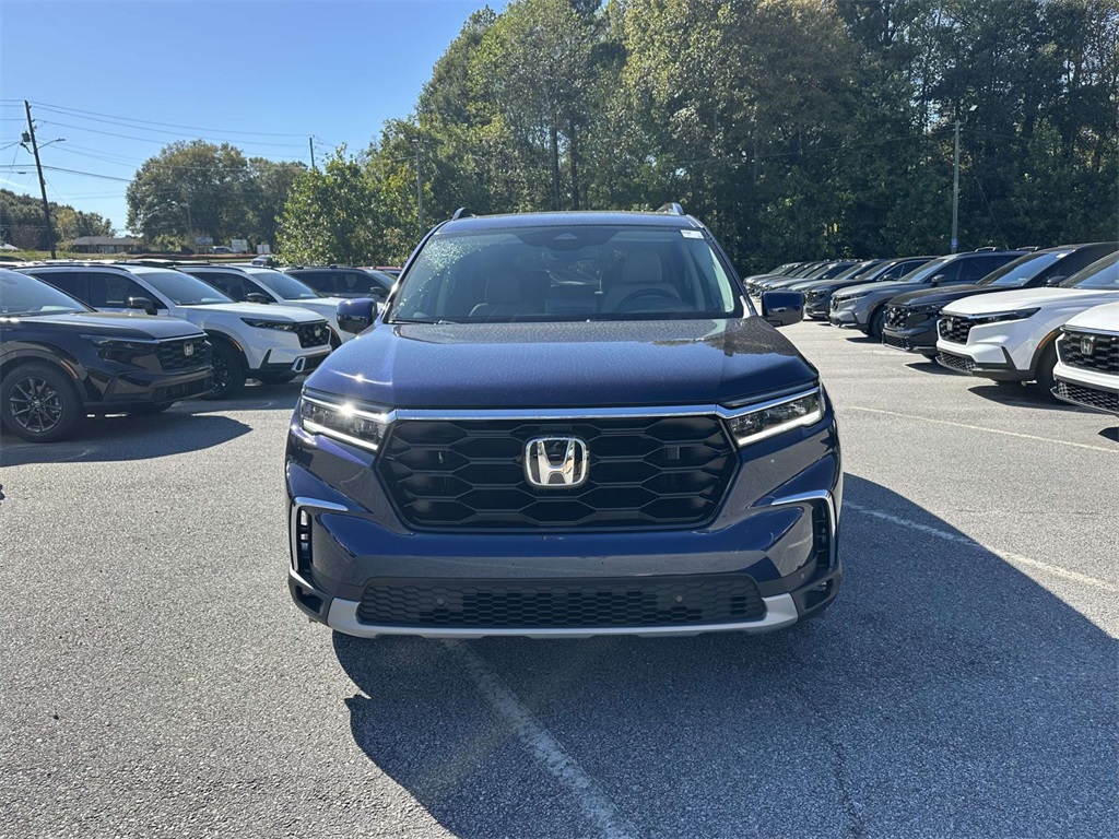 2025 Honda Pilot Touring photo 2