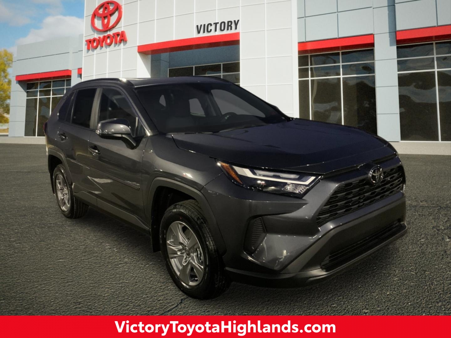 2025 Toyota RAV4 XLE's photo