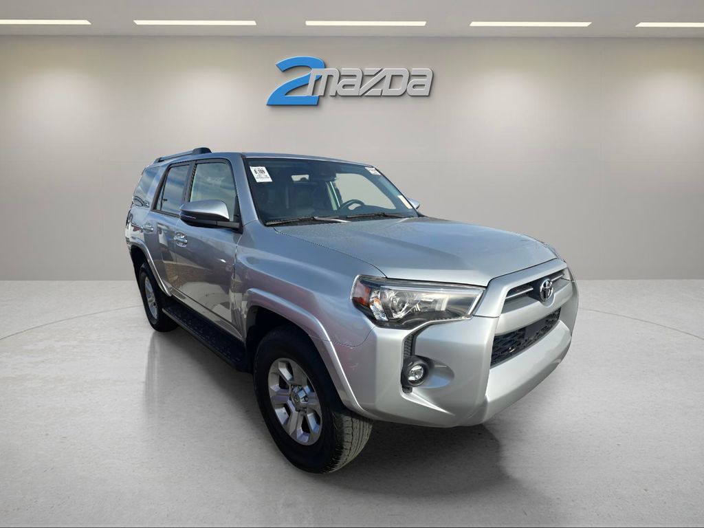 2024 Toyota 4Runner SR5 Premium photo 4