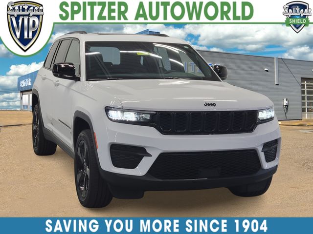 2023 Jeep Grand Cherokee Altitude's photo
