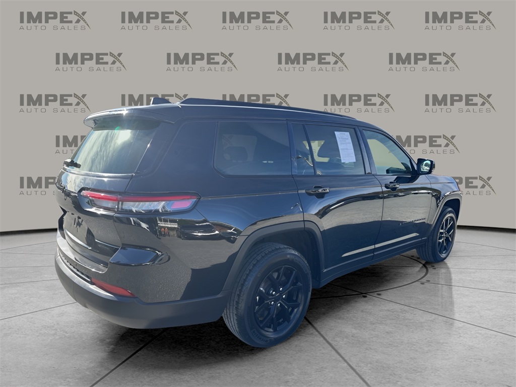 2024 Jeep Grand Cherokee Altitude photo 4