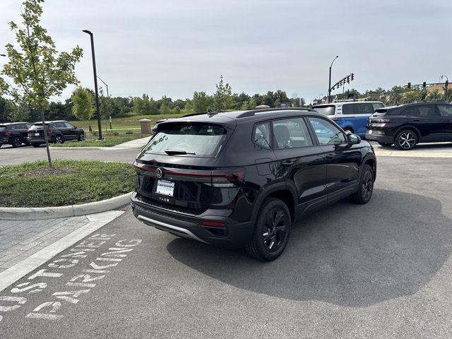 2025 Volkswagen Taos S photo 2