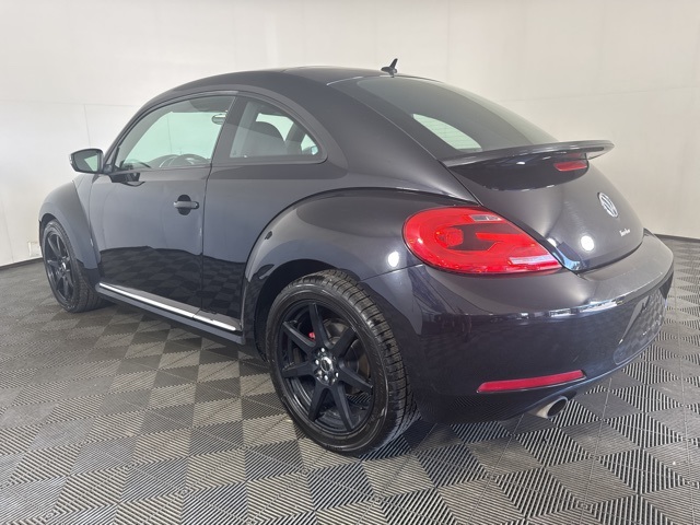 2012 Volkswagen Beetle photo 5