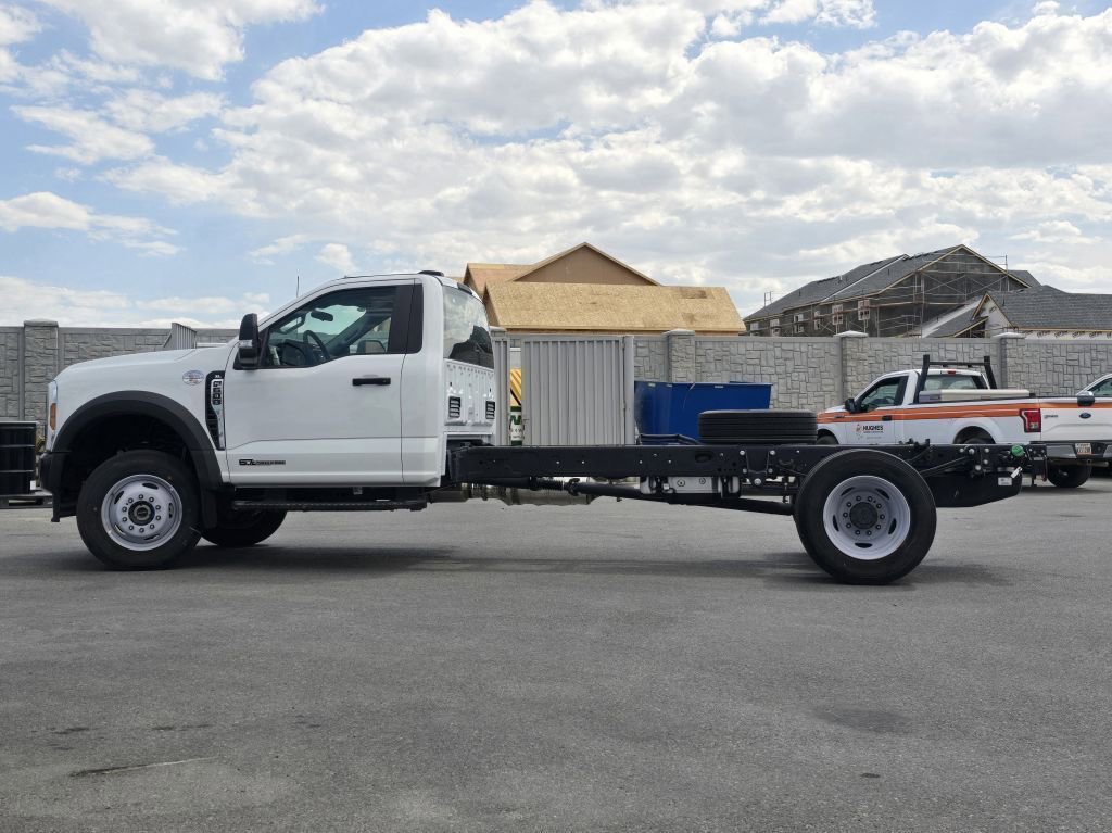 2024 Ford F-600 photo 16