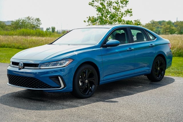 2025 Volkswagen Jetta 1.5T SE photo 6