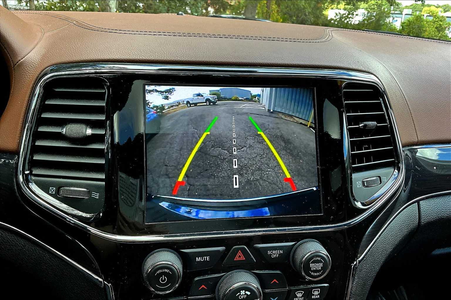 2021 Jeep Grand Cherokee Overland photo 23