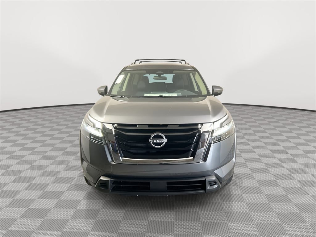 2025 Nissan Pathfinder SV photo 3