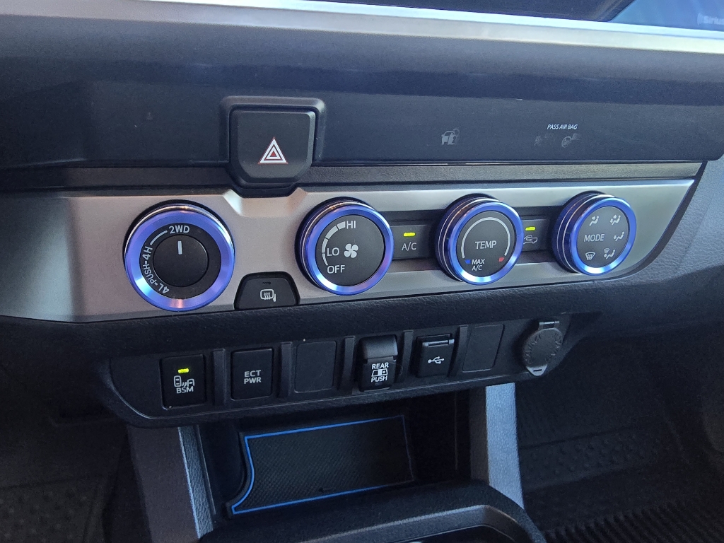 2020 Toyota Tacoma SR5 photo 20