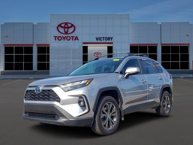2022 Toyota RAV4 XLE Premium's photo