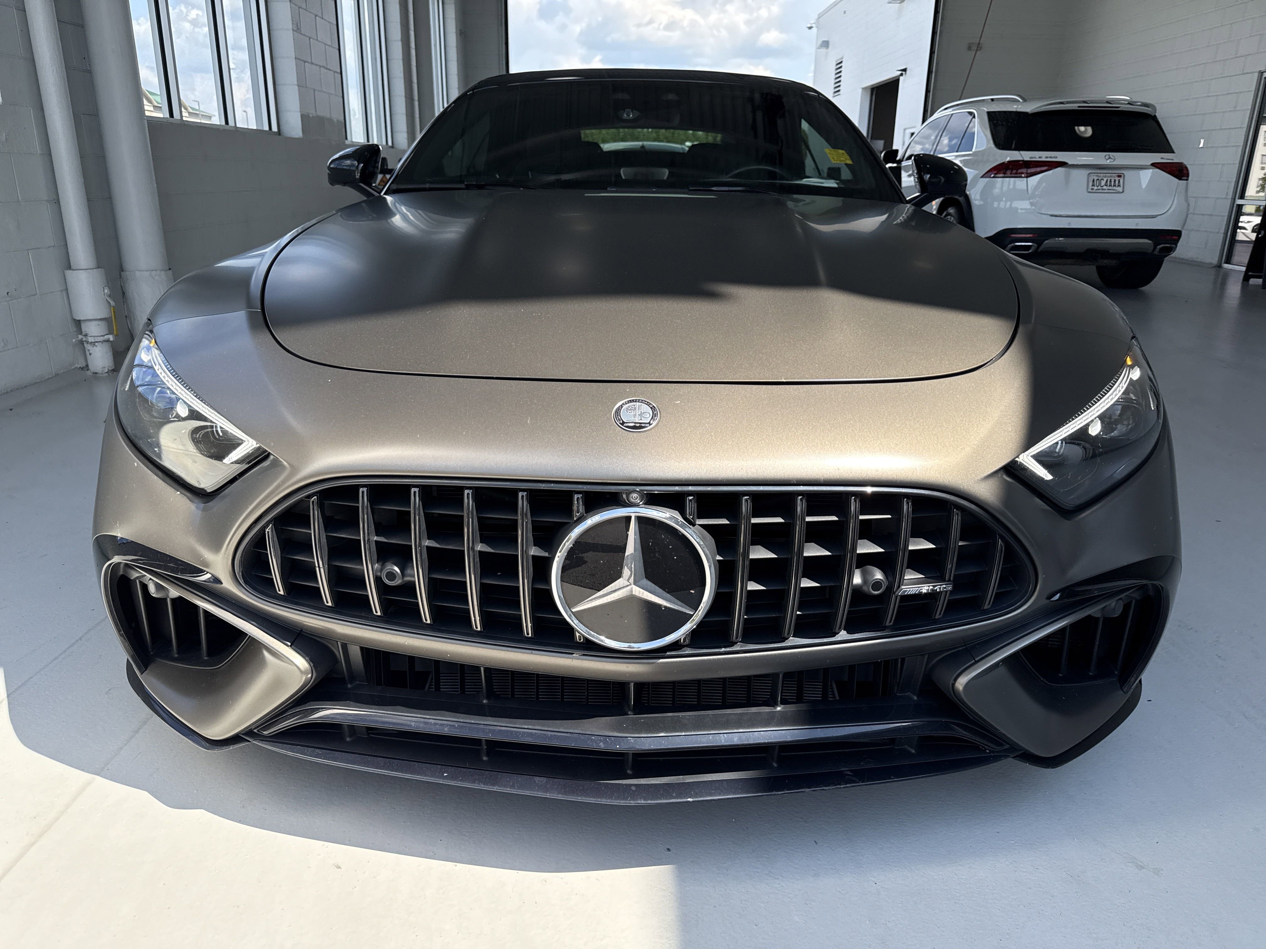 2023 Mercedes Benz SL AMG 63 photo 3