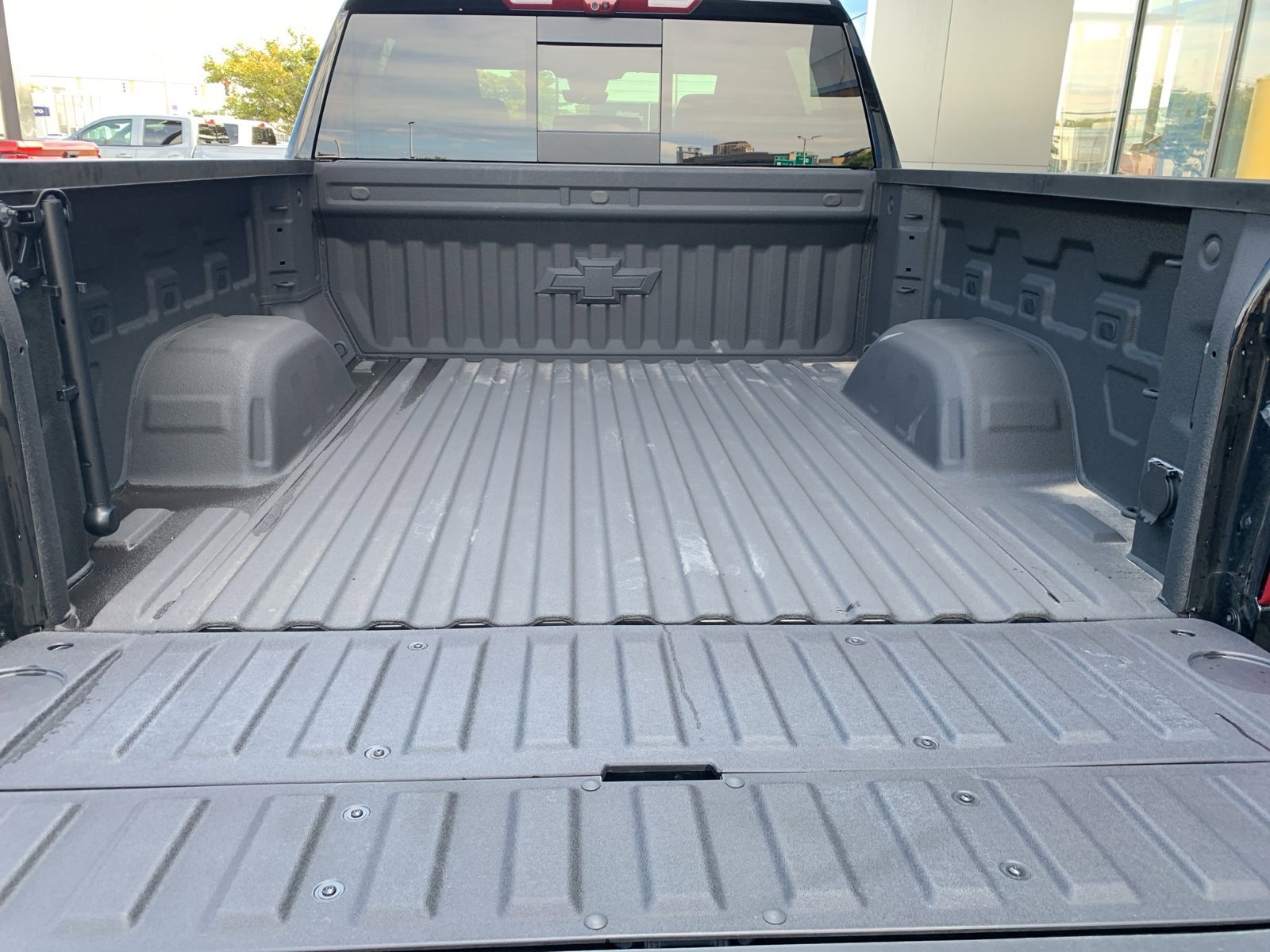 2025 Chevrolet Silverado 1500 LTZ photo 13