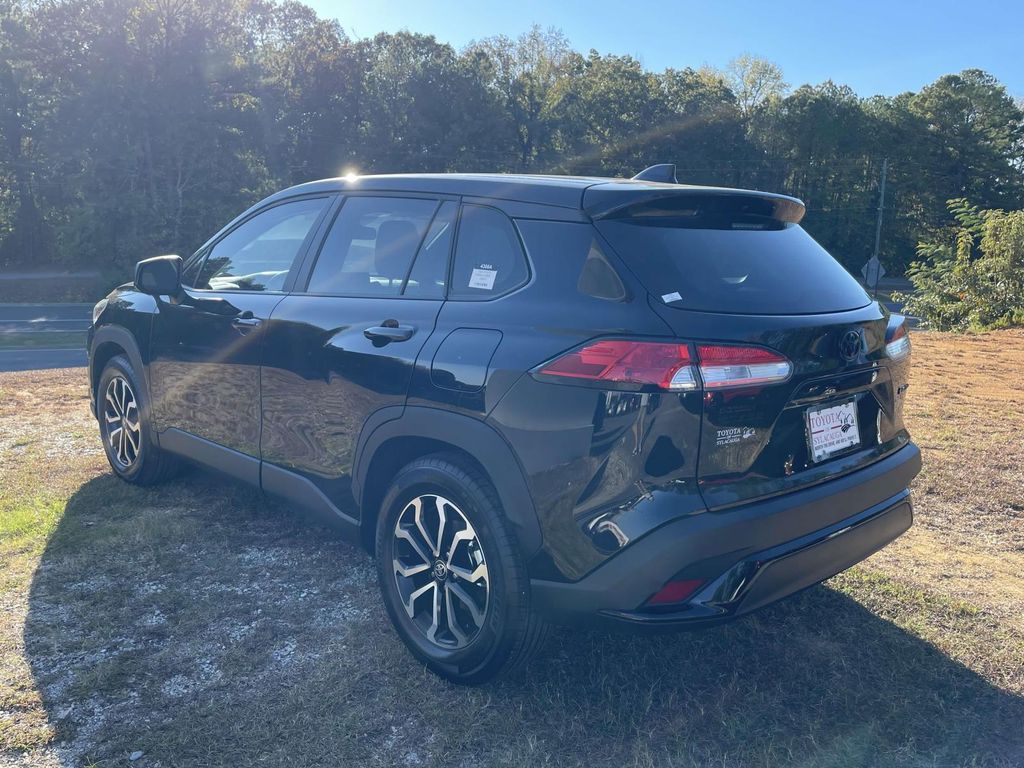 2025 Toyota Corolla Hybrid S photo 4