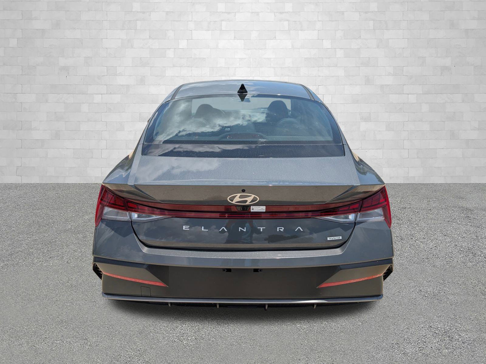 2025 Hyundai Elantra Hybrid Limited photo 3