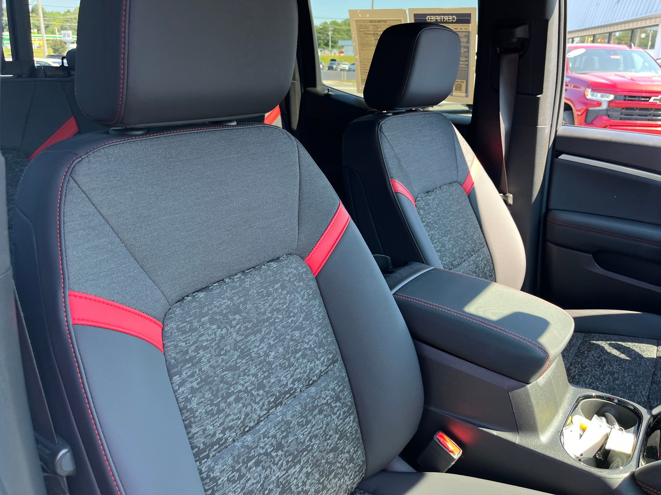 2023 Chevrolet Colorado Z71 photo 34