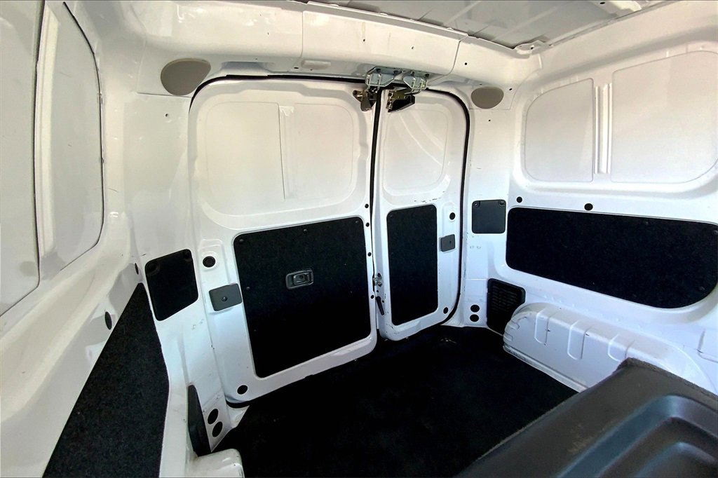 2017 Nissan NV200 S photo 26