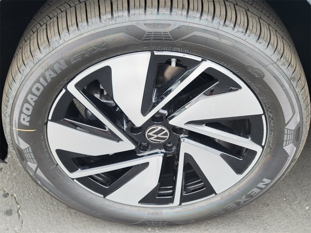 2026 Volkswagen Atlas SEL photo 3