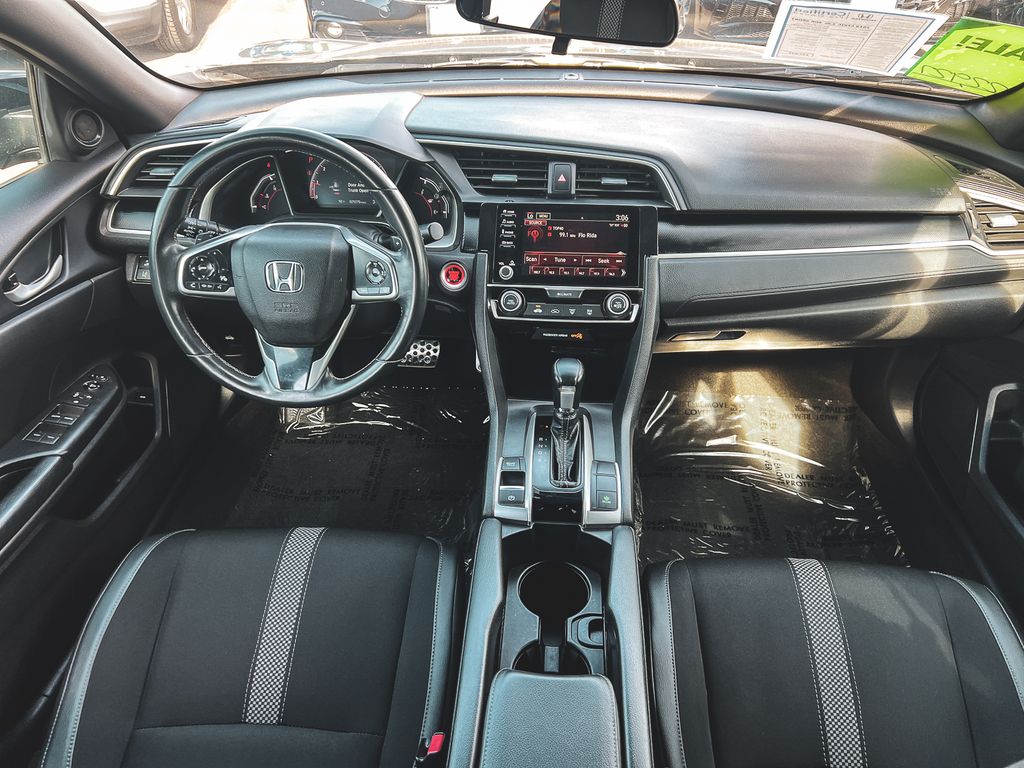 2019 Honda Civic Sport photo 27