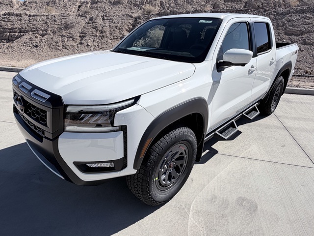 2026 Nissan Frontier PRO-4X's photo