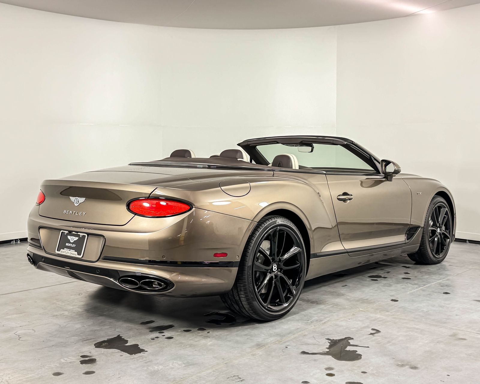 2024 Bentley Continental GTC photo 10