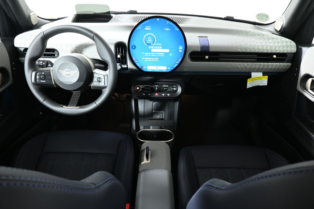 2025 Mini Cooper 4 Door Hardtop Iconic photo 4