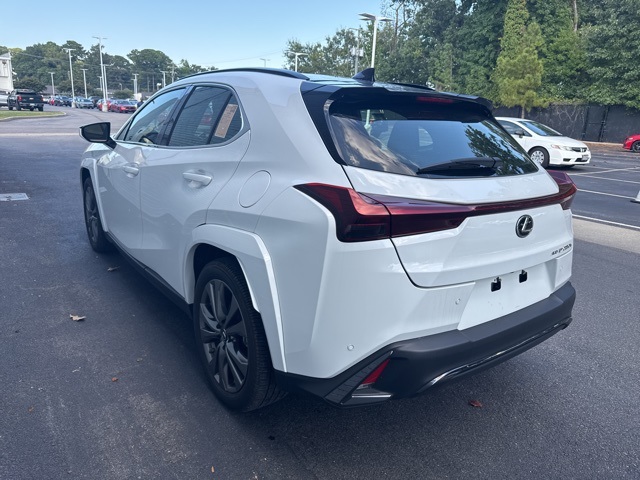 2024 Lexus UX 250h F SPORT Handling photo 4