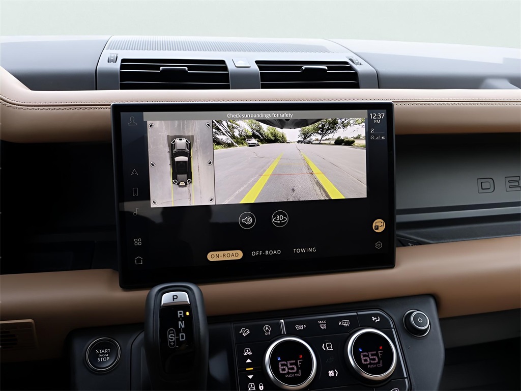 2025 Land Rover Defender 110 S photo 22