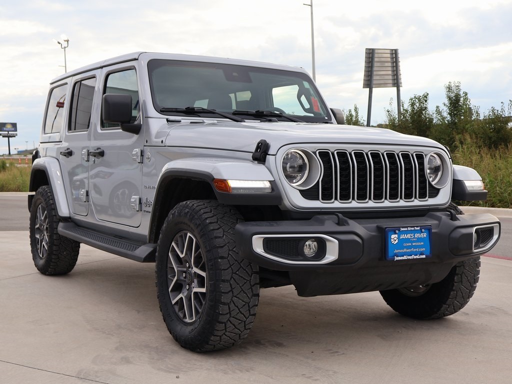 2024 Jeep Wrangler Sahara photo 6