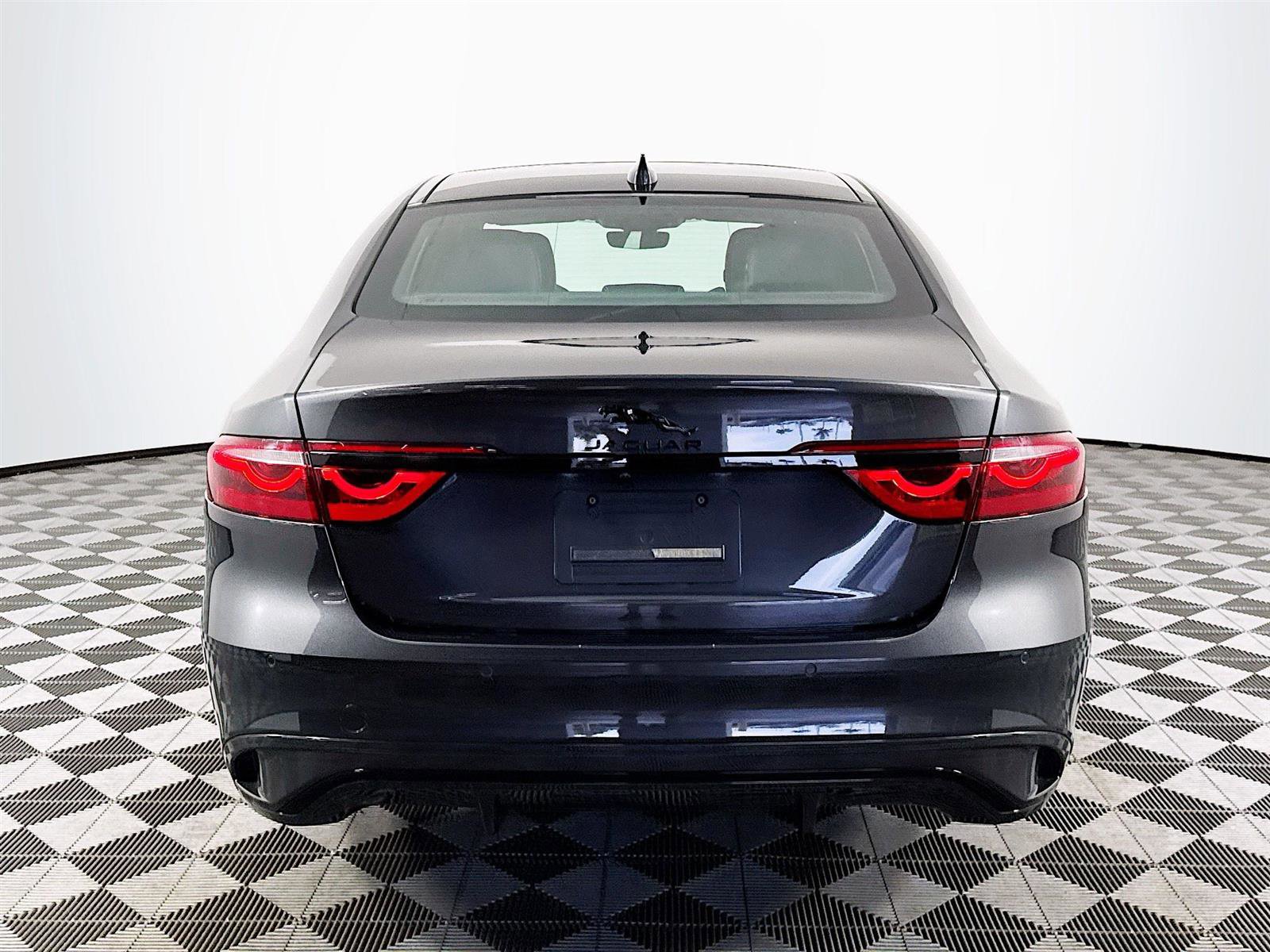 2024 Jaguar XF P300 R-Dynamic SE photo 6