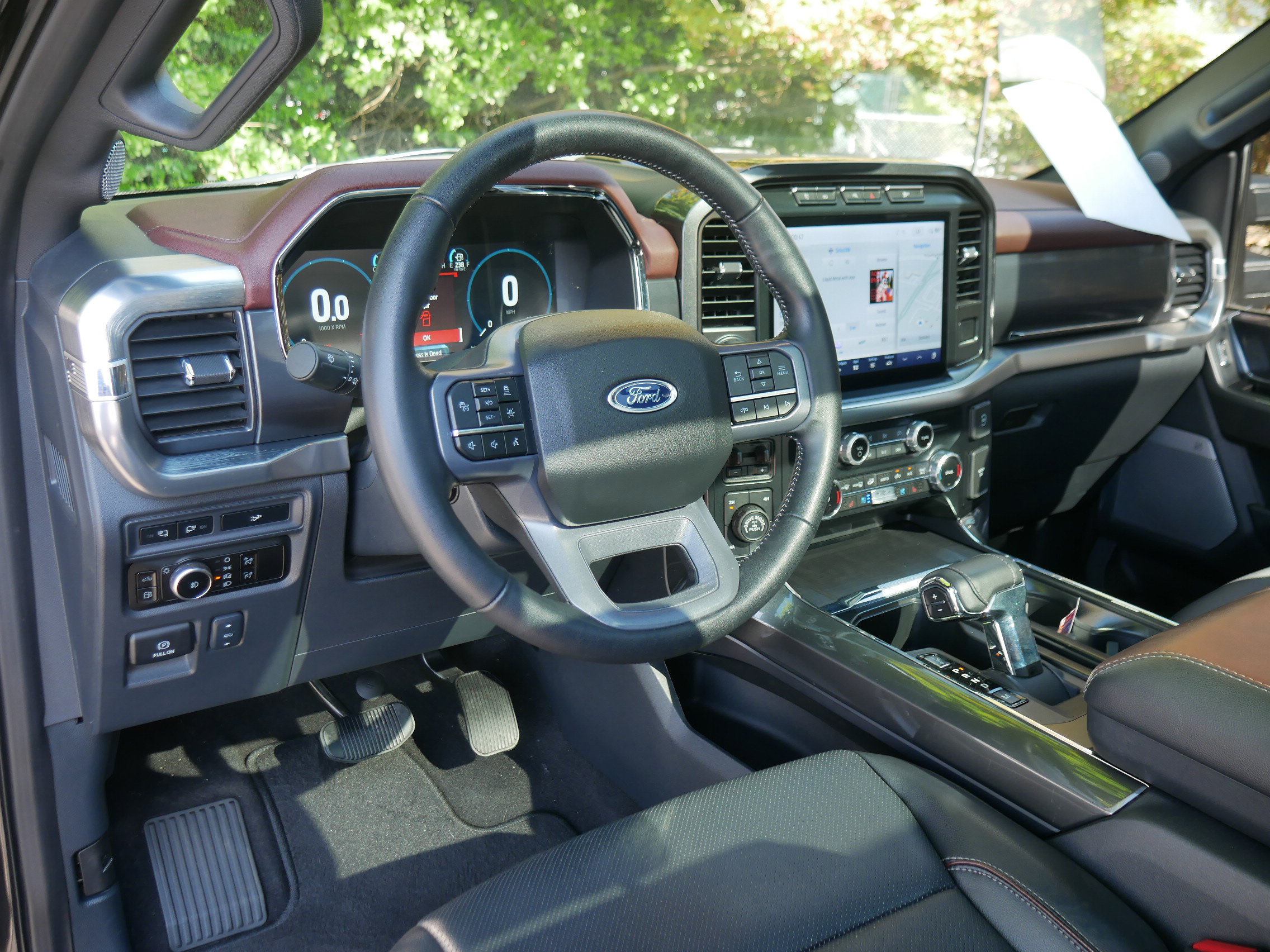 2023 Ford F-150 Lariat photo 3