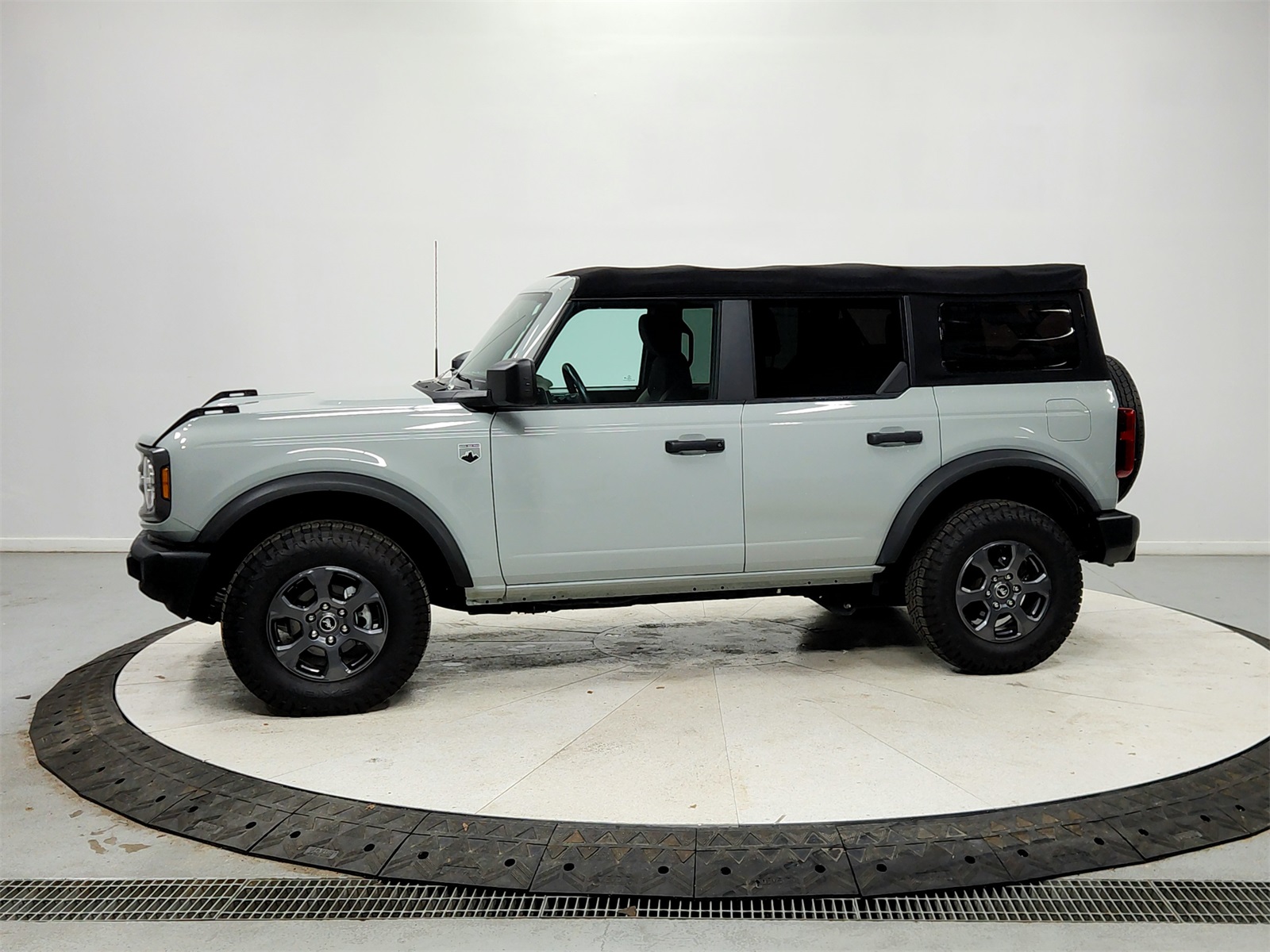 2022 Ford Bronco Big Bend photo 4