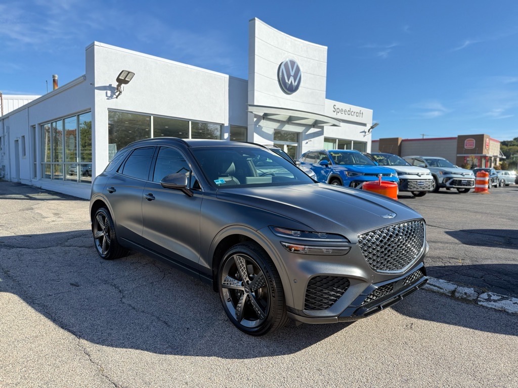 2023 GENESIS GV70