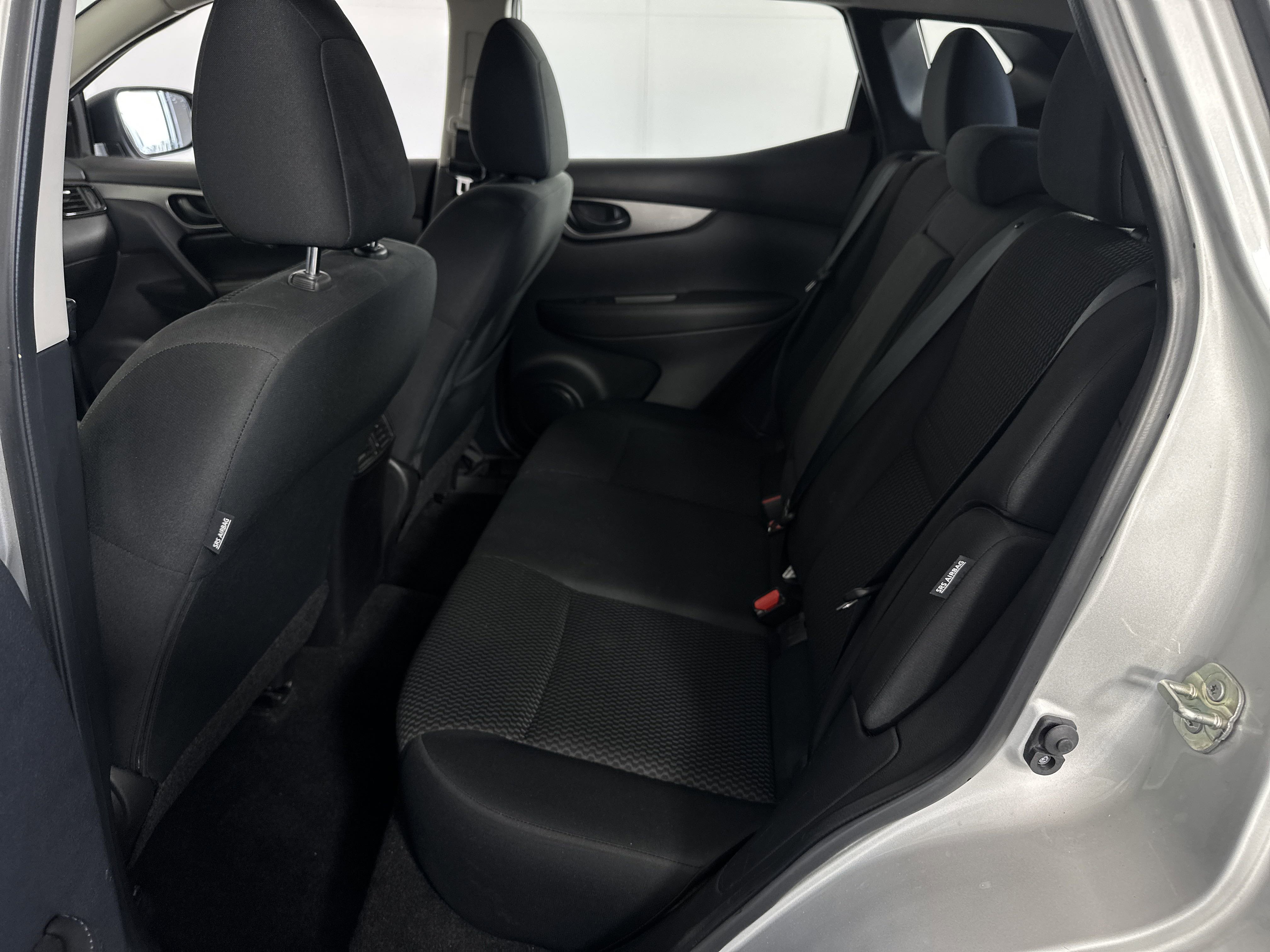2022 Nissan Rogue Sport S photo 4