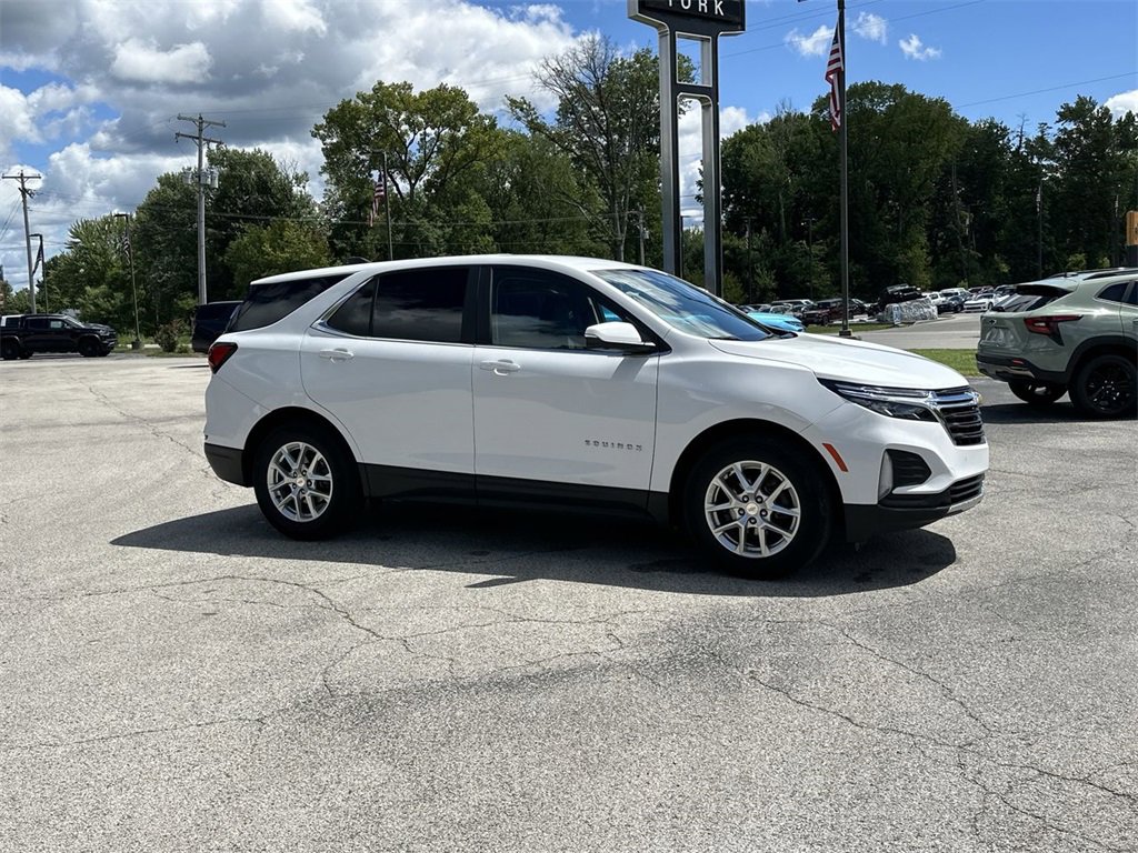 2023 Chevrolet Equinox LT photo 17